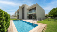 Luxury Villas for Rent in Emirates Hills, Dubai