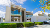 Villas for Sale in Emirates Hills Dubai