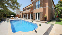 Meadows 9 Villas for Sale in Emirates Living Dubai