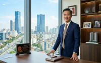 CEO Lục Bảo