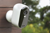 How to accomplish the Arlo security camera login procedure?