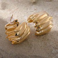 Elevate your everyday style with these stylish earrings for girls.