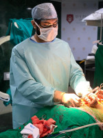 Dr. Pratik Dhabalia | Joint Replacement & Fracture Clinic
