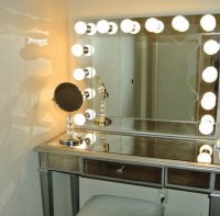 Vanity Table With Lighted Makeup Mirror30