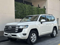 Toyota Land Cruiser for Rent in Dubai | Luxury 7-Seater SUV Rental