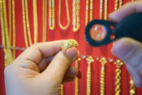 Why Is Rahul Refinery Considered the Best Gold Buyer in Kolkata?